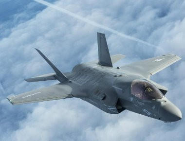 Το νέο υπερηχητικό F-35 «στέλθ» της Βρετανίας (φωτό)